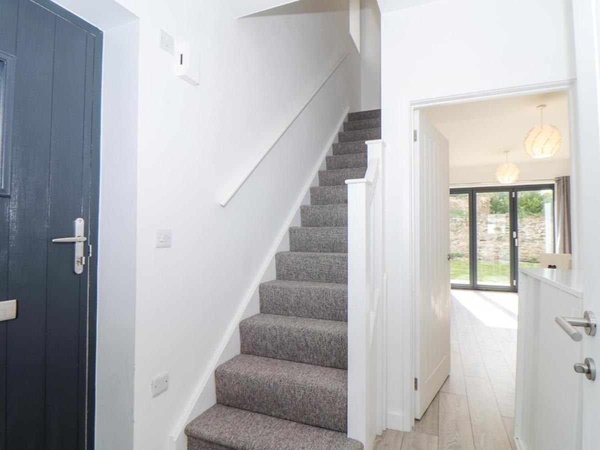 1 Queensway Gardens Hayle Exterior photo